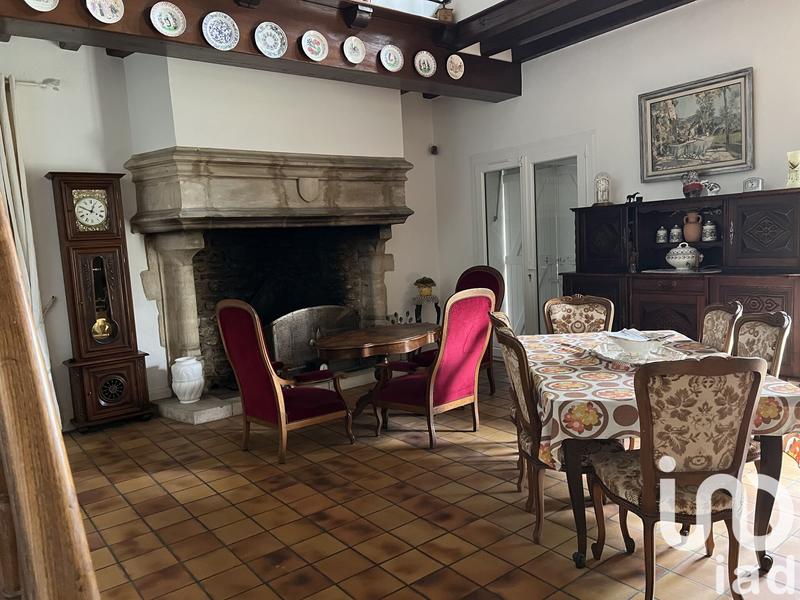 Maison - 315 m² - 13 pièces