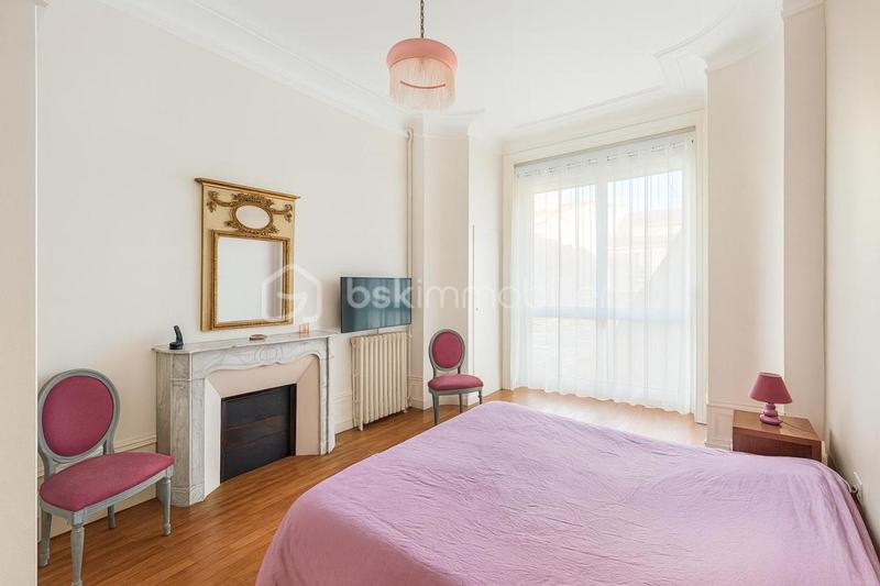 Immeuble - 295 m² - 14 pièces