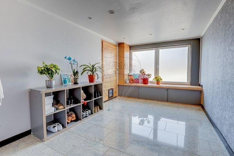 Maison - 180 m² - 8 pièces