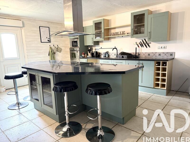 Maison - 165 m² - 6 pièces