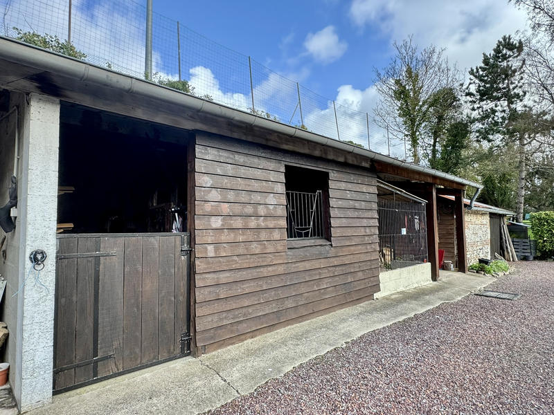 Propriété - 158 m² - 6 pièces