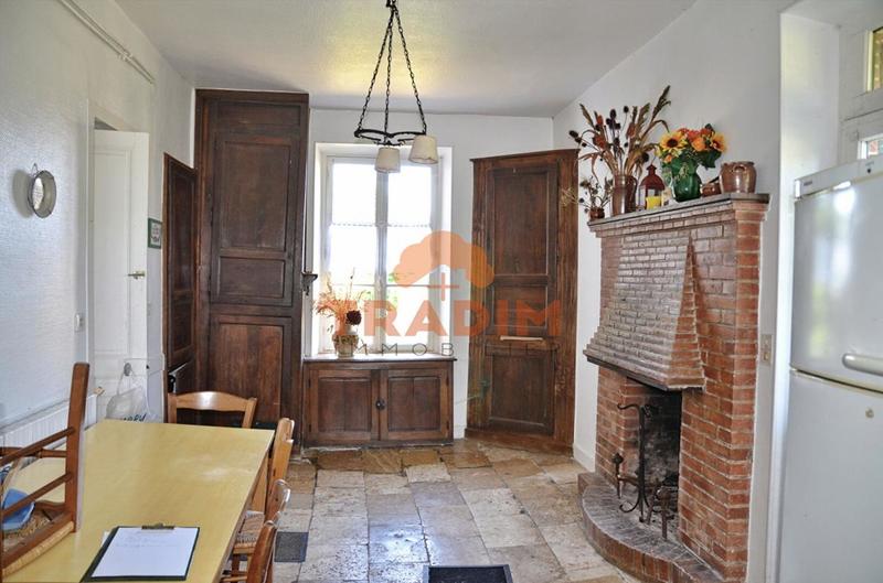 Maison - 425 m² - 14 pièces