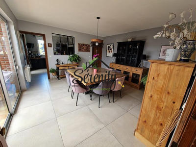 Maison - 159 m² - 9 pièces