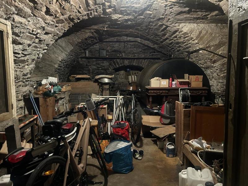 Demeure - 257 m² - 8 pièces