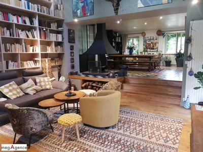 Maison ancienne - 230 m² - 9 pièces