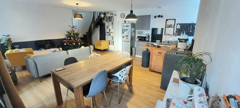 Maison - 80 m² - 5 pièces