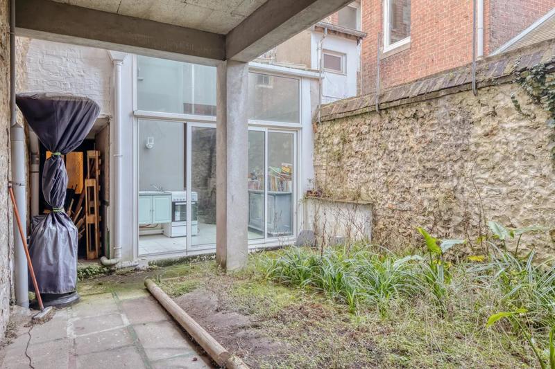 Maison - 238 m² - 11 pièces