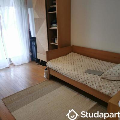 Chambre - 12 m² - 1 pièce