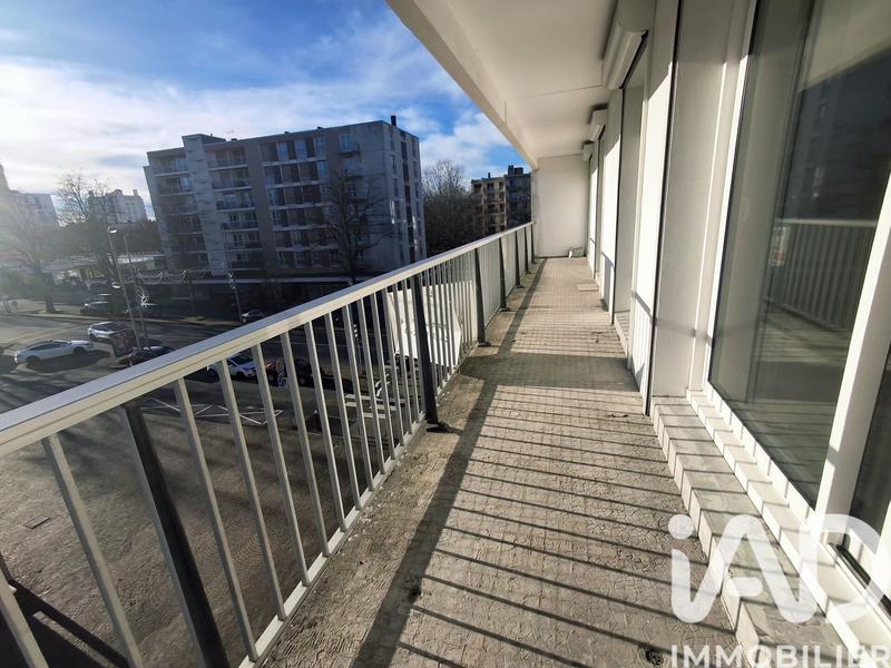 Appartement - 90 m² - 3 pièces