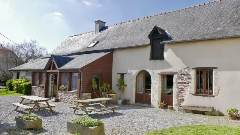 Maison - 198 m² - 4 pièces