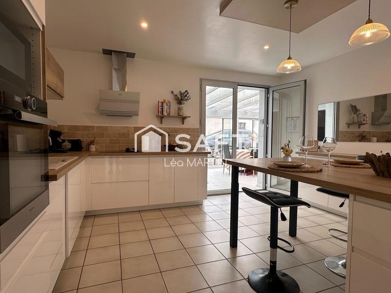 Maison - 152 m² - 6 pièces