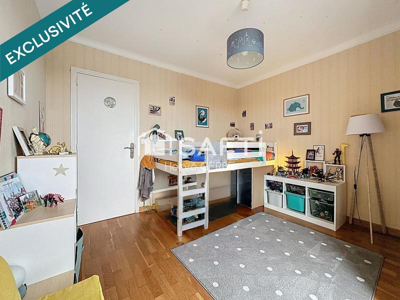 Appartement - 80 m² - 4 pièces