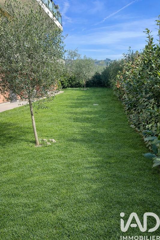 Appartement - 82 m² - 4 pièces