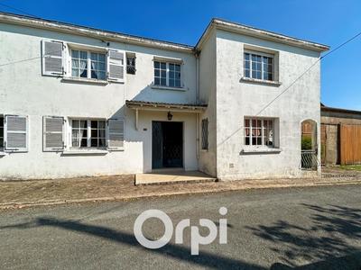 Maison - 197 m² - 4 pièces