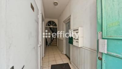 Immeuble - 160 m² - 9 pièces