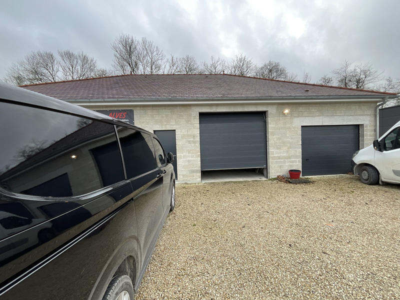 Local d'activités - 204 m² - 2 pièces