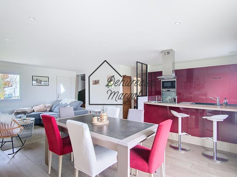 Maison - 123 m² - 7 pièces