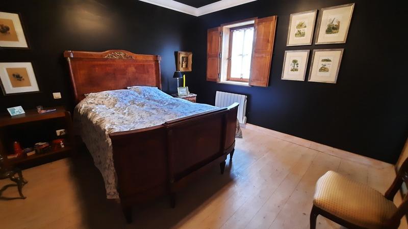 Maison - 222 m² - 6 pièces