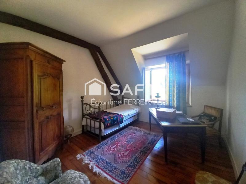 Propriété - 451 m² - 12 pièces