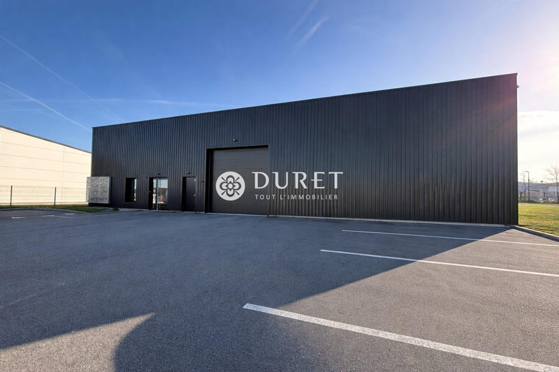 Local d'activités - 391 m²