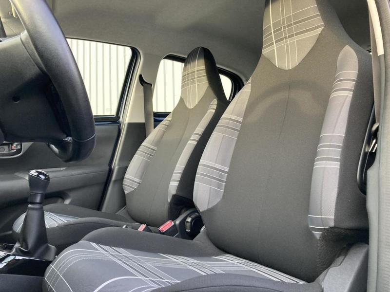 Peugeot 108 Style 1.2i 82 Ch - Garantie 6 Mois