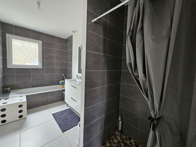 Maison contemporaine - 100 m² - 4 pièces