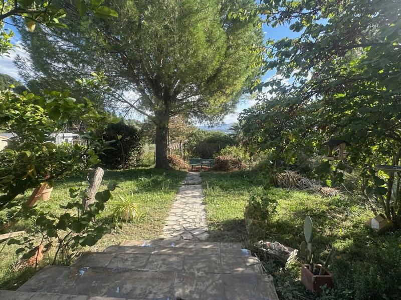 Appartement - 99 m² - 3 pièces