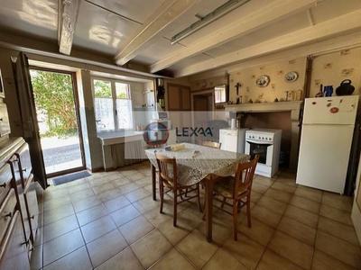 Maison - 90 m² - 3 pièces