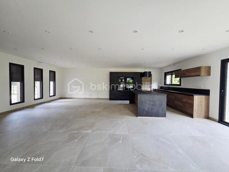 Maison - 149 m² - 5 pièces