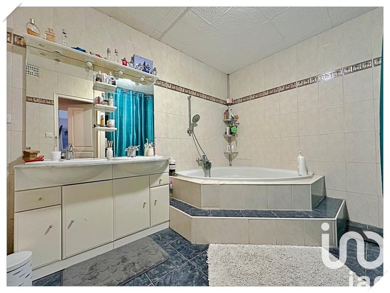 Appartement - 82 m² - 3 pièces