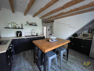 Maison - 111 m² - 5 pièces