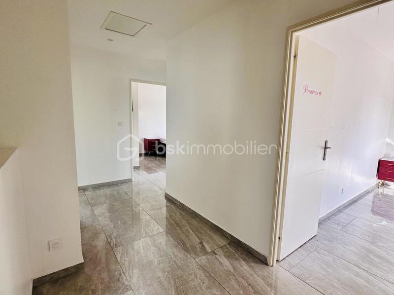 Villa - 142 m² - 7 pièces