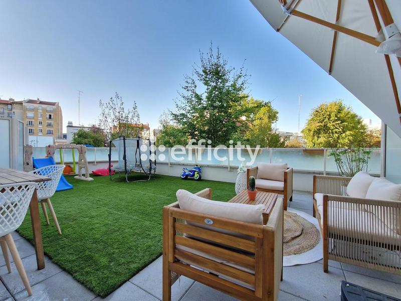 Appartement - 90 m² - 4 pièces