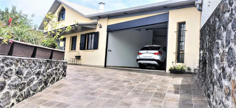 Villa - 313 m² - 12 pièces