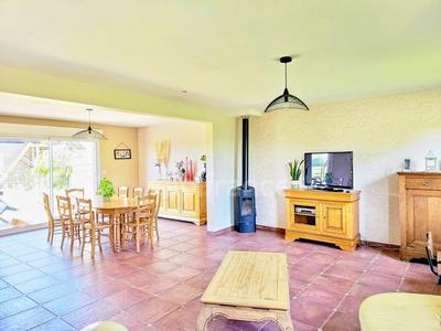 Maison - 162 m² - 7 pièces