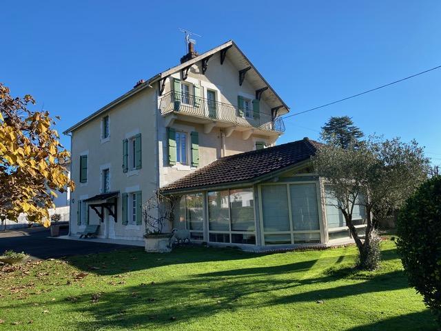 Maison ancienne - 285 m² - 10 pièces