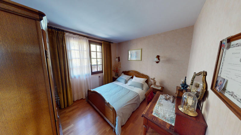 Maison - 200 m² - 5 pièces