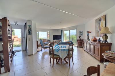 Maison - 167 m² - 6 pièces