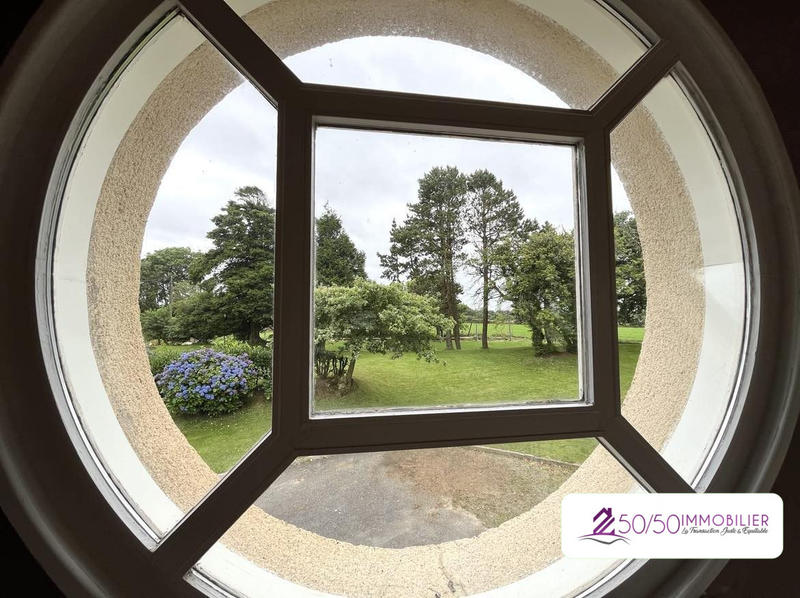 Maison ancienne - 231 m² - 9 pièces