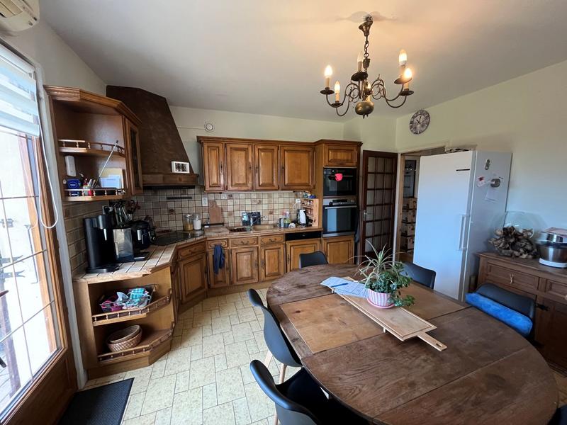 Maison traditionnelle - 186 m² - 9 pièces