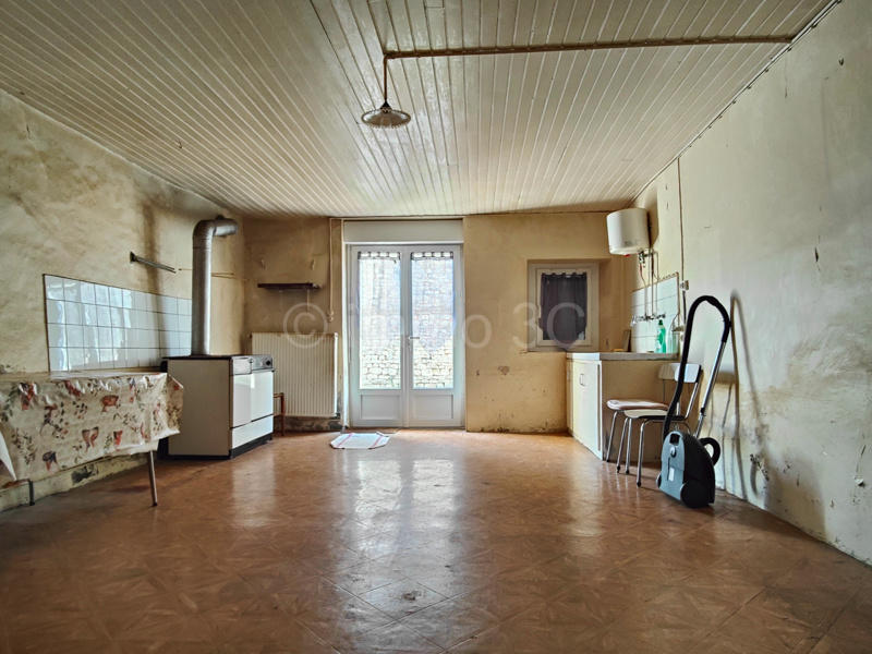 Maison en pierre - 105 m² - 4 pièces