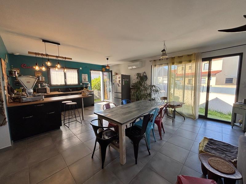 Maison - 95 m² - 4 pièces