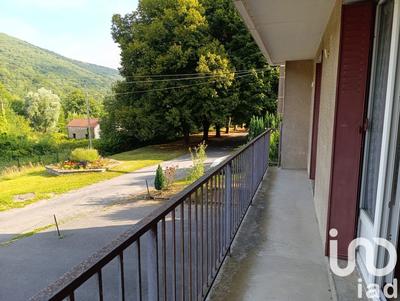 Appartement - 82 m² - 4 pièces