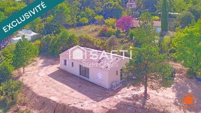 Maison - 99 m² - 5 pièces