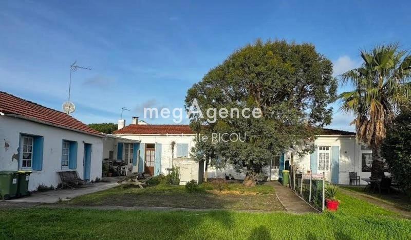 Maison - 200 m² - 6 pièces