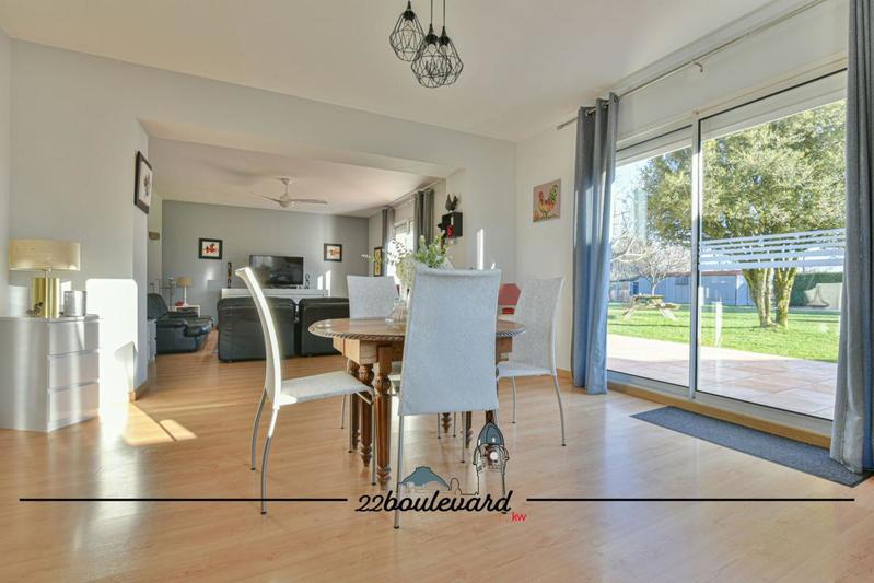 Maison - 196 m² - 8 pièces