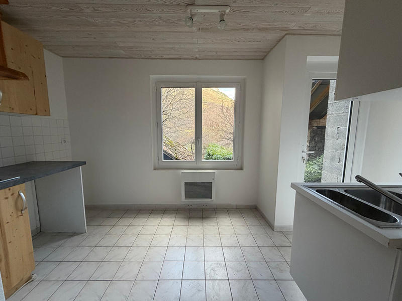 Maison - 56 m² - 4 pièces