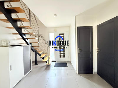 Maison - 100 m² - 5 pièces