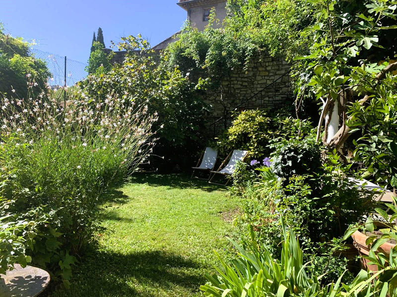 Maison - 320 m² - 12 pièces