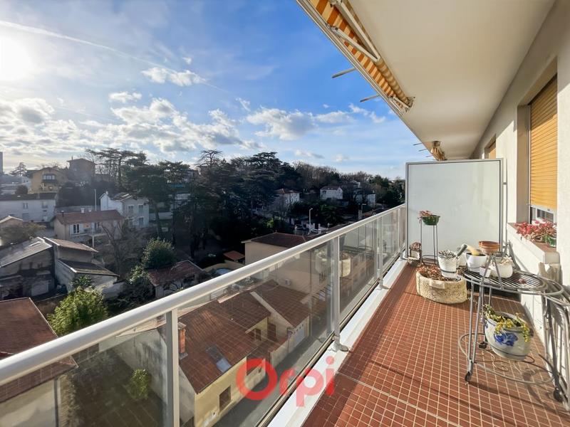 Appartement - 109 m² - 4 pièces